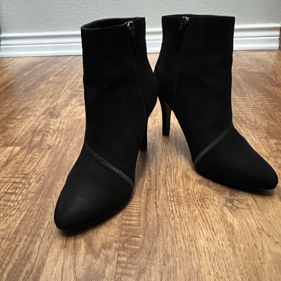 Coach And Four Black Boots 6 Side Zip Heels Zipper Detail Ankle Booties - Picture 11 of 13